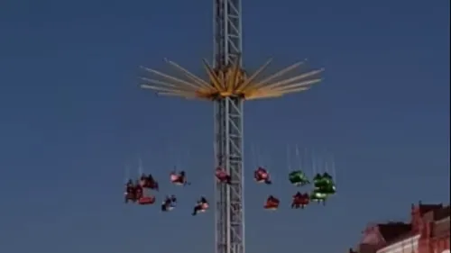 Des personnes bloquées dans l'attraction la plus haute d’Europe...